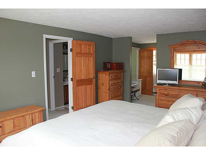 1439 Lansdowne Road Indianapolis, IN 46234 - Photo 9 of 18 Gallery Image 9