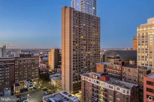 $1,900 | 1326-42 Spruce Street, Unit 2906, Philadelphia, PA 19107