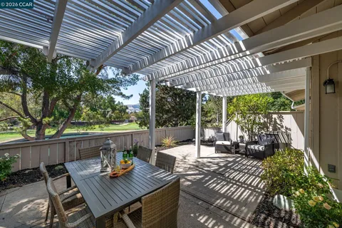 $950,000 | 2137 Presidio Court, Danville, CA 94526