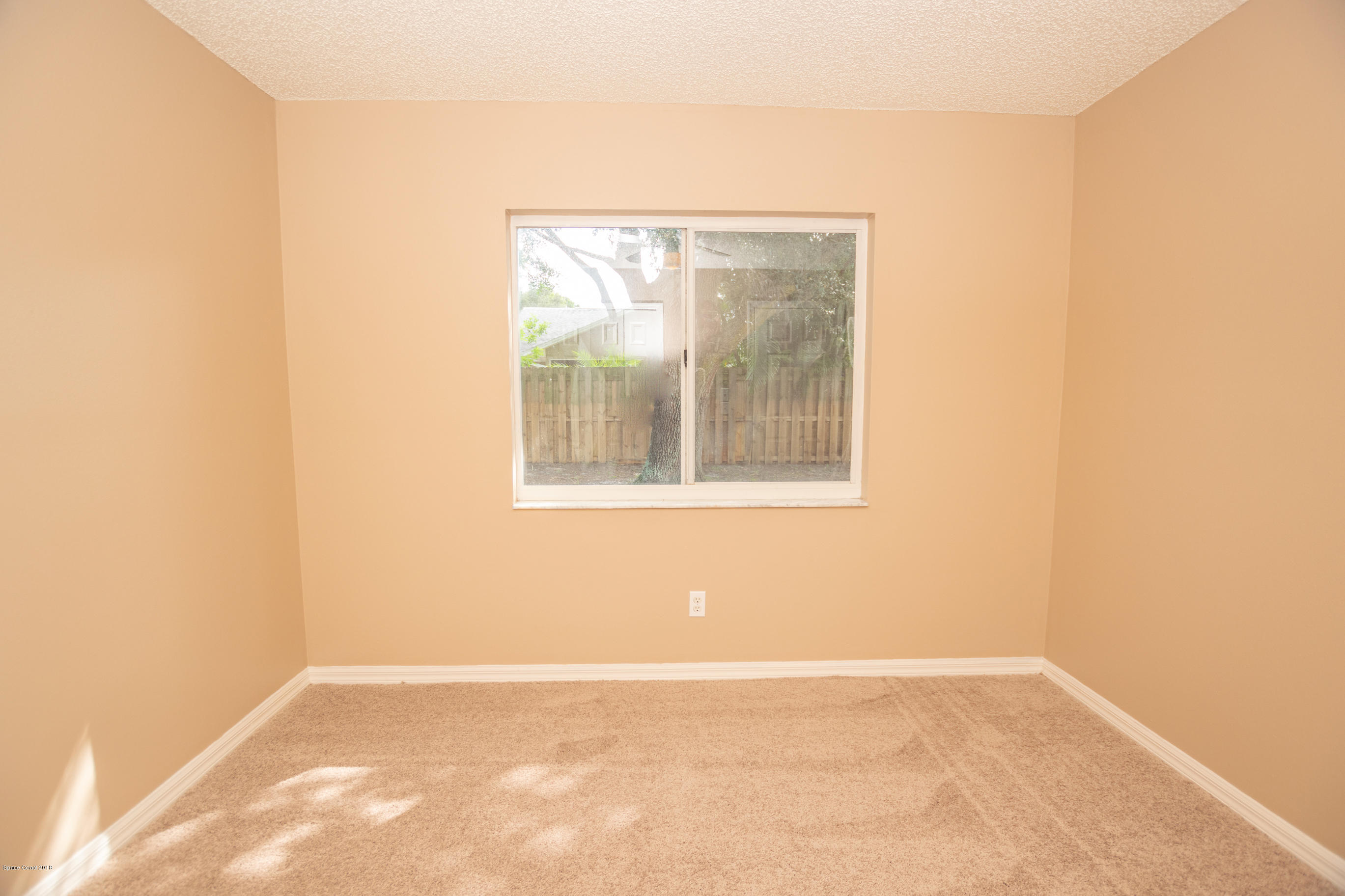 2027 Blue Ridge Avenue Melbourne, FL 32935 - Photo 11 of 29 DSC_0023