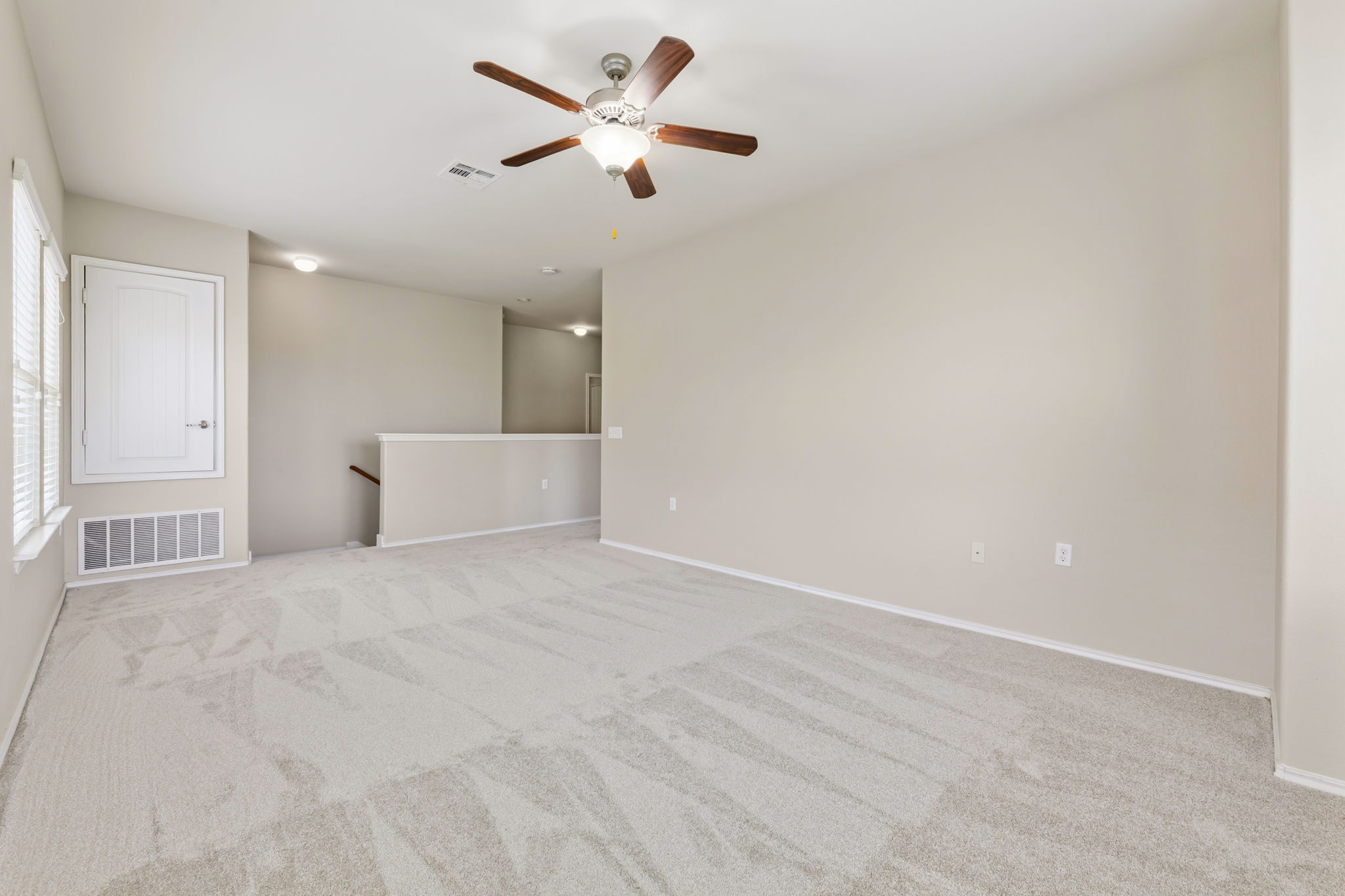 10217 Pinnacle Crest Loop Austin, TX 78747 - Photo 23 of 39