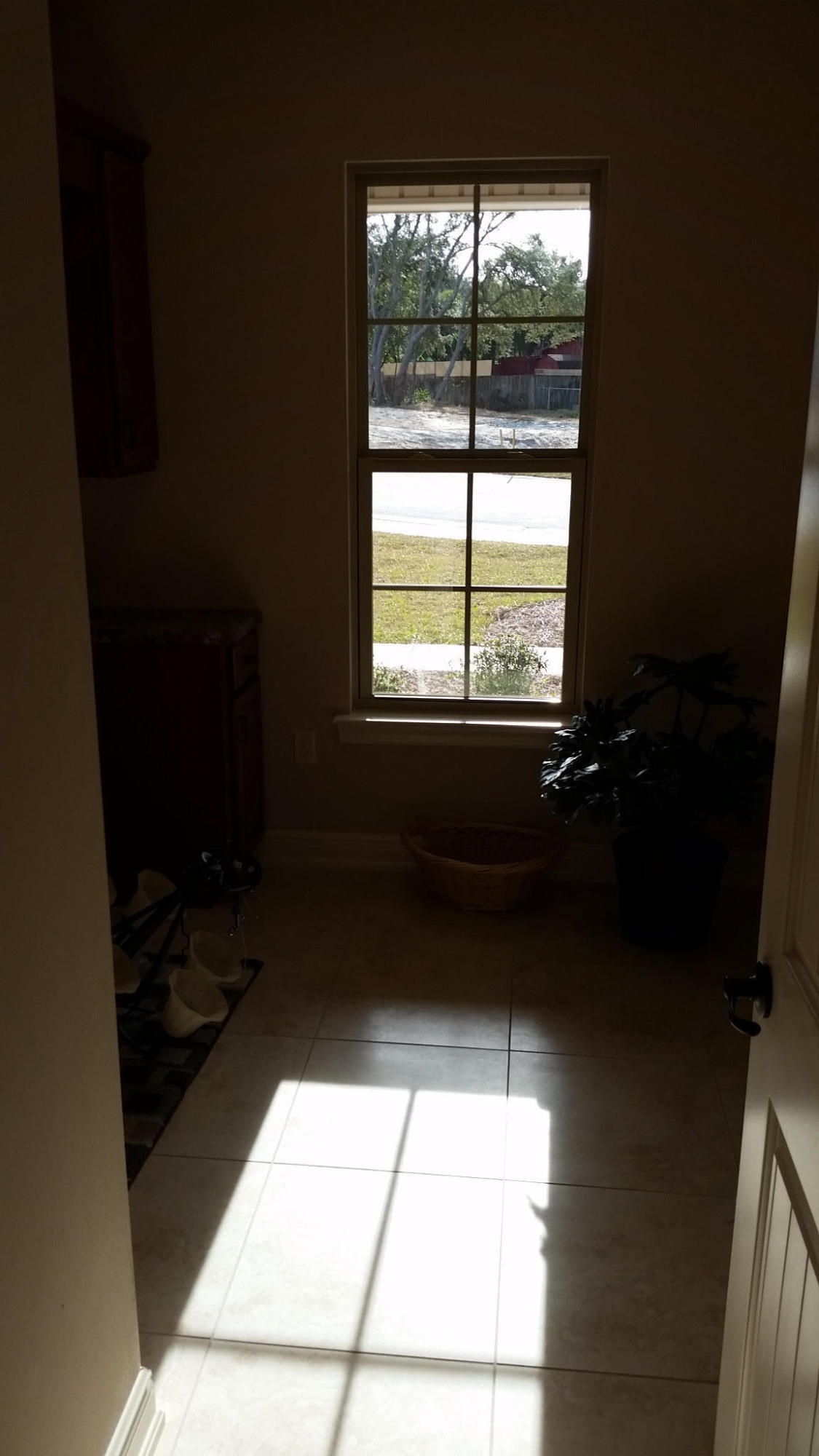 205 Rigdon Court Northwest Fort Walton Beach, FL 32548 - Photo 16 of 48 a view of an empty room and a window