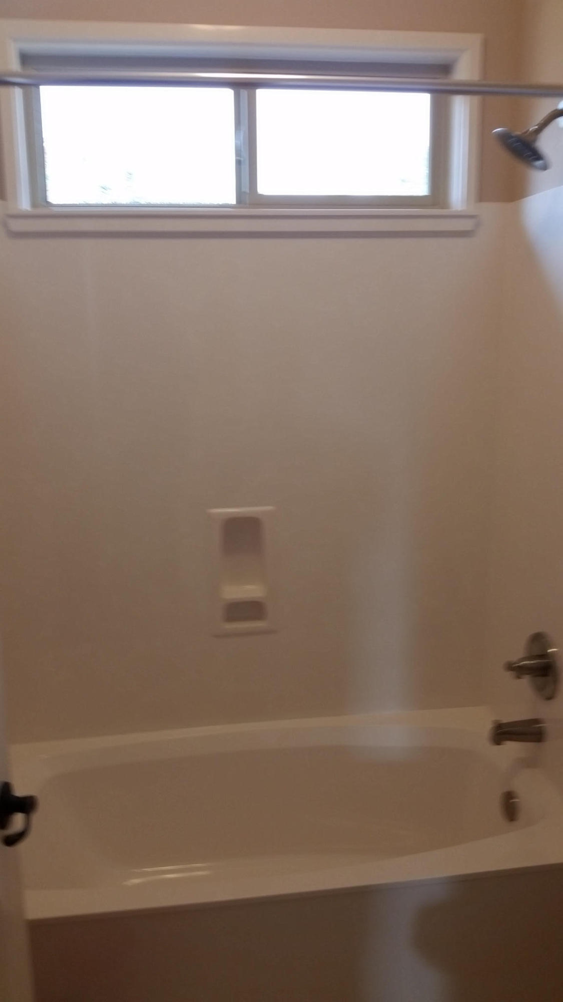 205 Rigdon Court Northwest Fort Walton Beach, FL 32548 - Photo 38 of 48 a bathroom with a bathtub