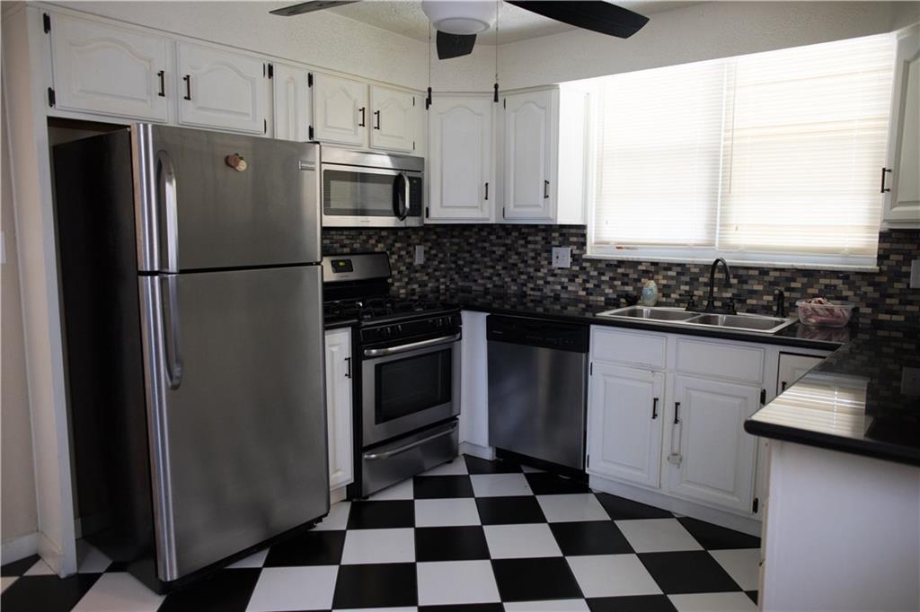 11404 Frankstown Road Pittsburgh, PA 15235 - Photo 10 of 24 Gallery Image 10