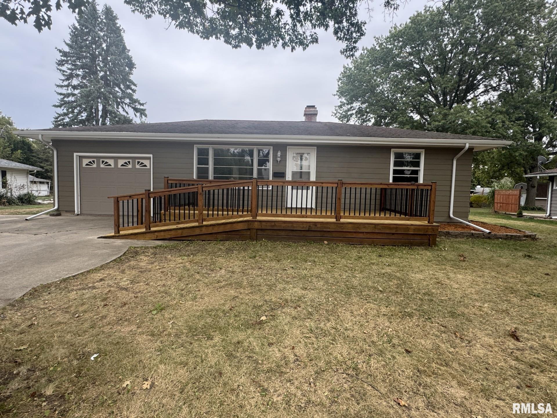 522 South Beach Street Kewanee, IL 61443 - Photo 1 of 28