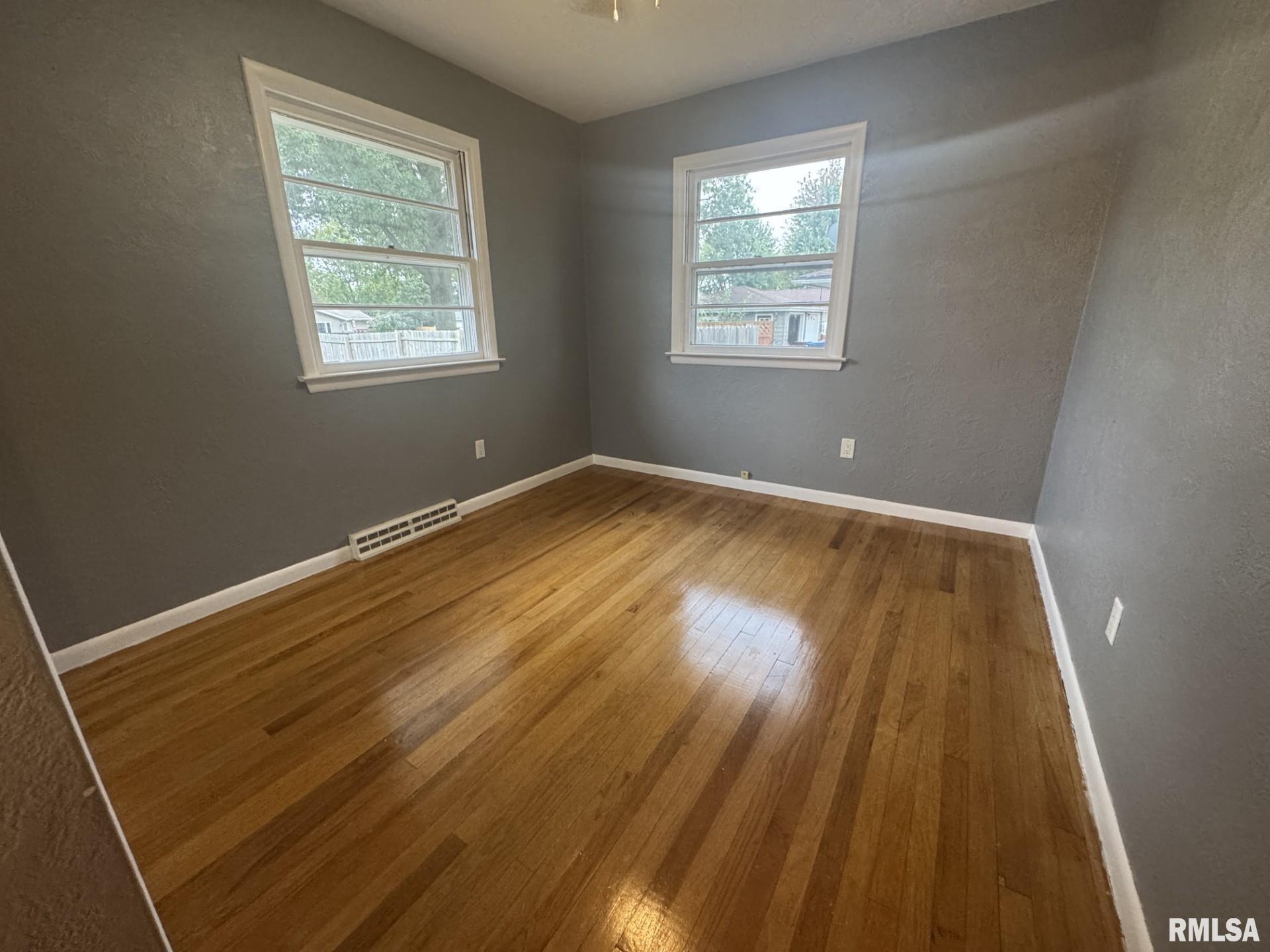 522 South Beach Street Kewanee, IL 61443 - Photo 6 of 28