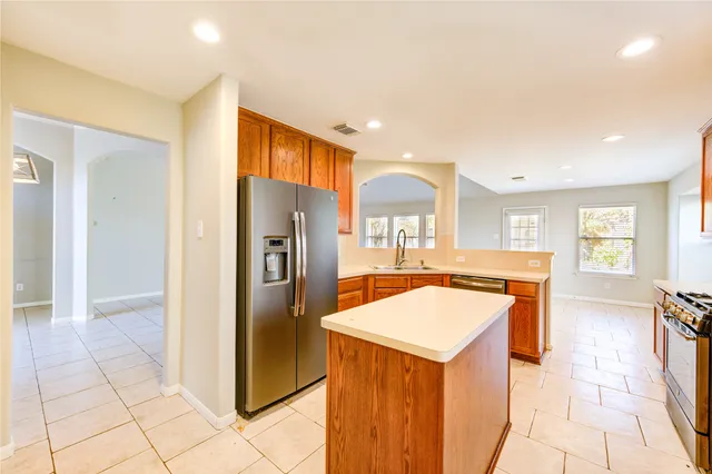 $1,950 | 9822 Memorial Crossing Drive, Tomball, TX 77375