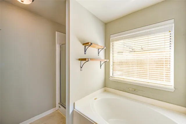 $1,950 | 9822 Memorial Crossing Drive, Tomball, TX 77375