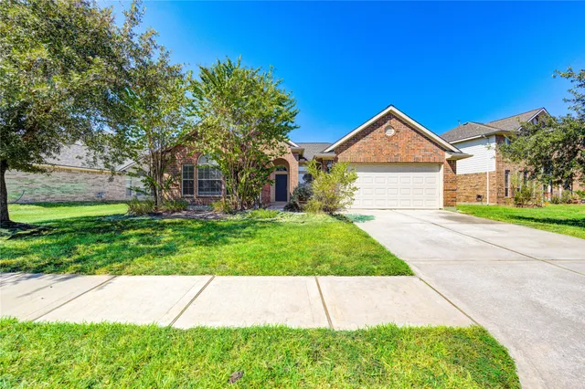 $1,950 | 9822 Memorial Crossing Drive, Tomball, TX 77375