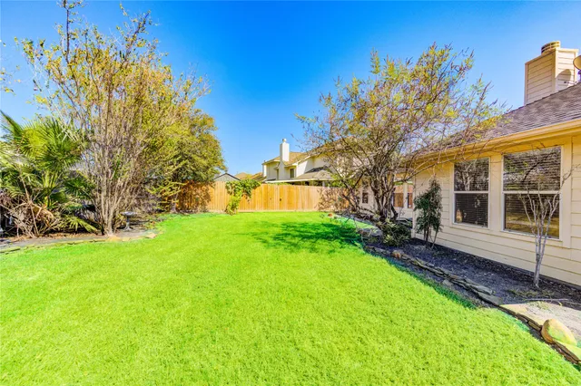 $1,950 | 9822 Memorial Crossing Drive, Tomball, TX 77375