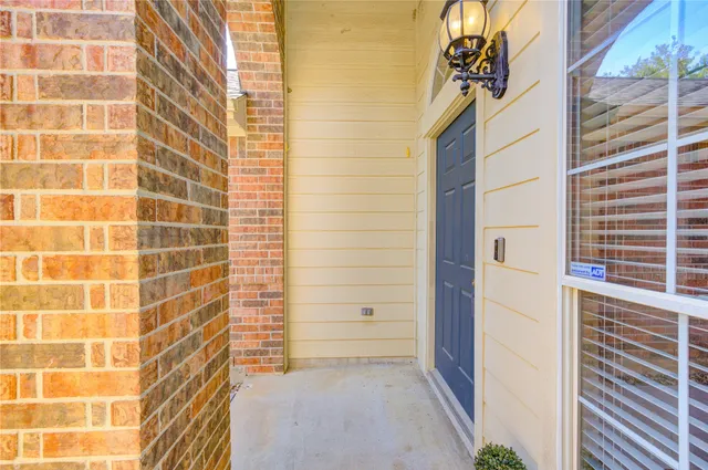 $1,950 | 9822 Memorial Crossing Drive, Tomball, TX 77375