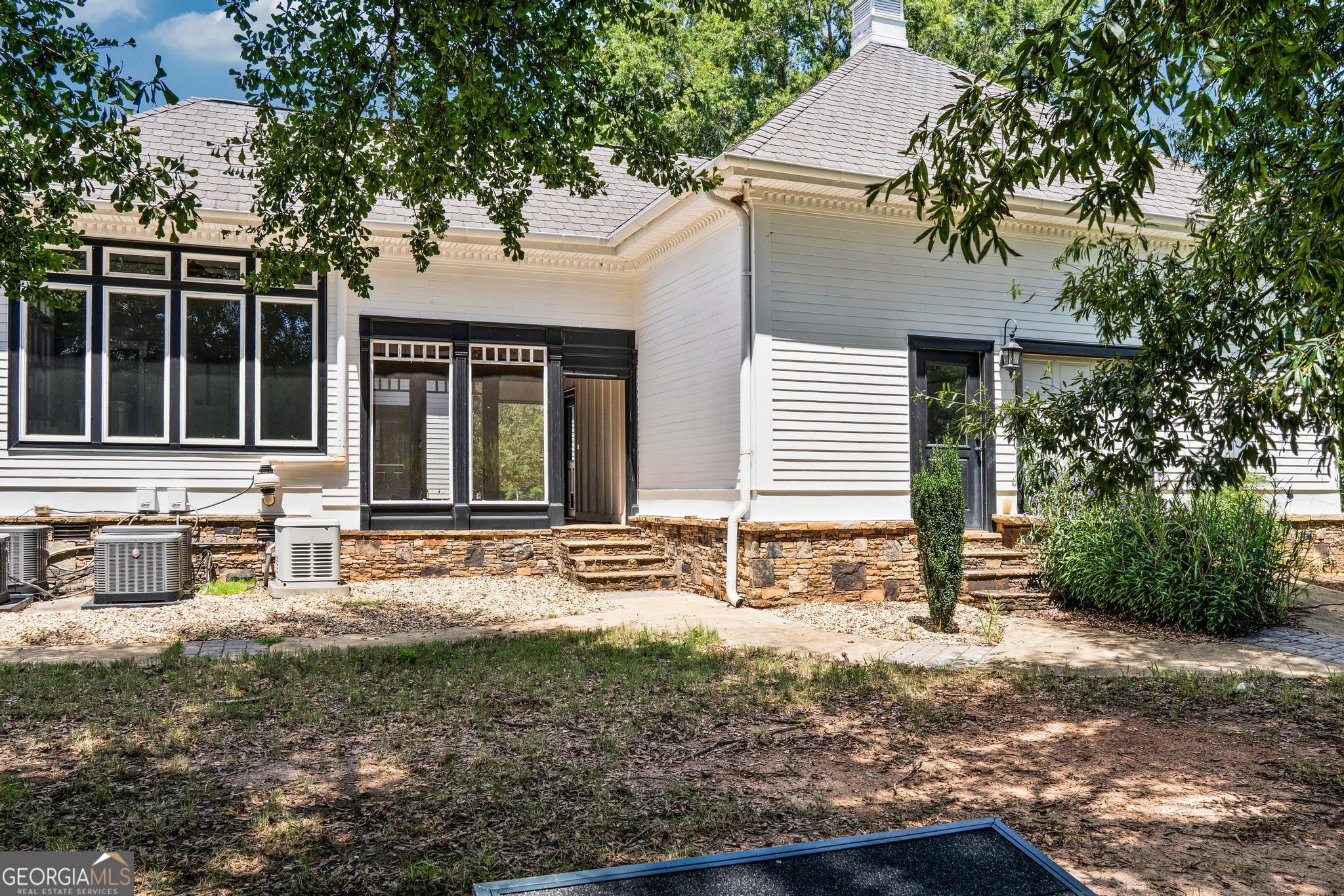 956 Al Roberts Road, Unit A Senoia, GA 30276 - Photo 9 of 132