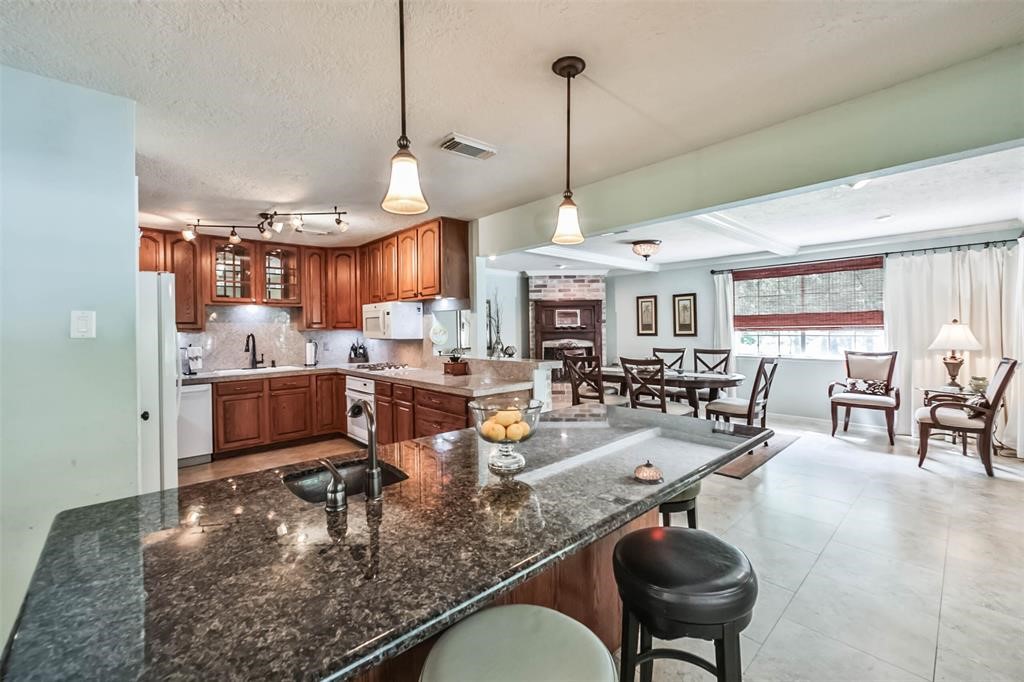 6911 Sprigg Street Fulshear, TX 77441 - Photo 10 of 48