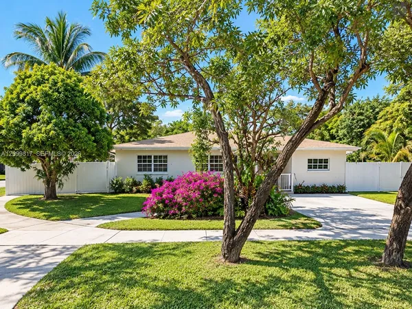 $1,500,000 | 17400 Northeast 10th Avenue, Miami, FL 33162