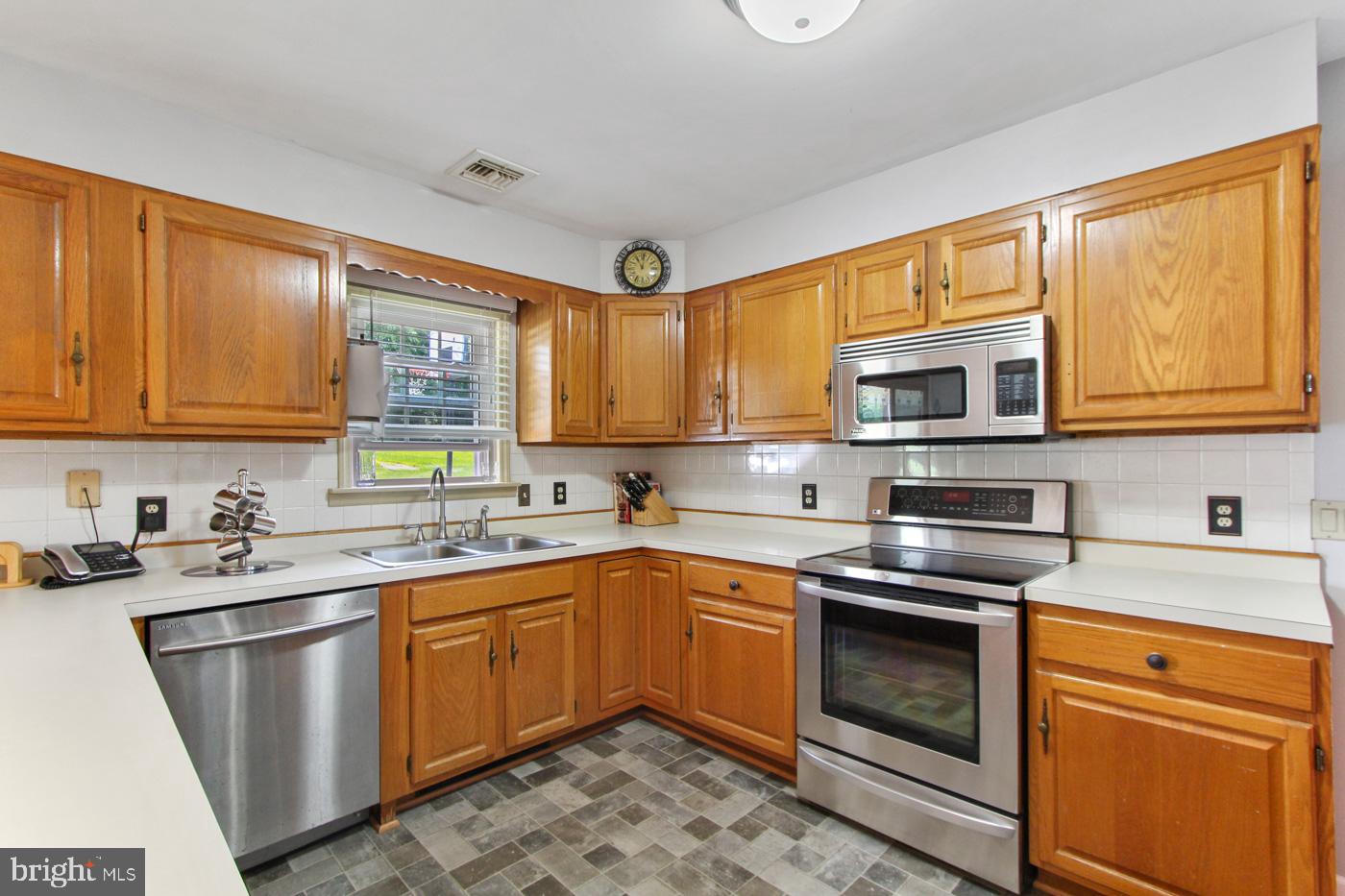 4850 Yorkana Road York, PA 17406 - Photo 14 of 36 Gallery Image 14