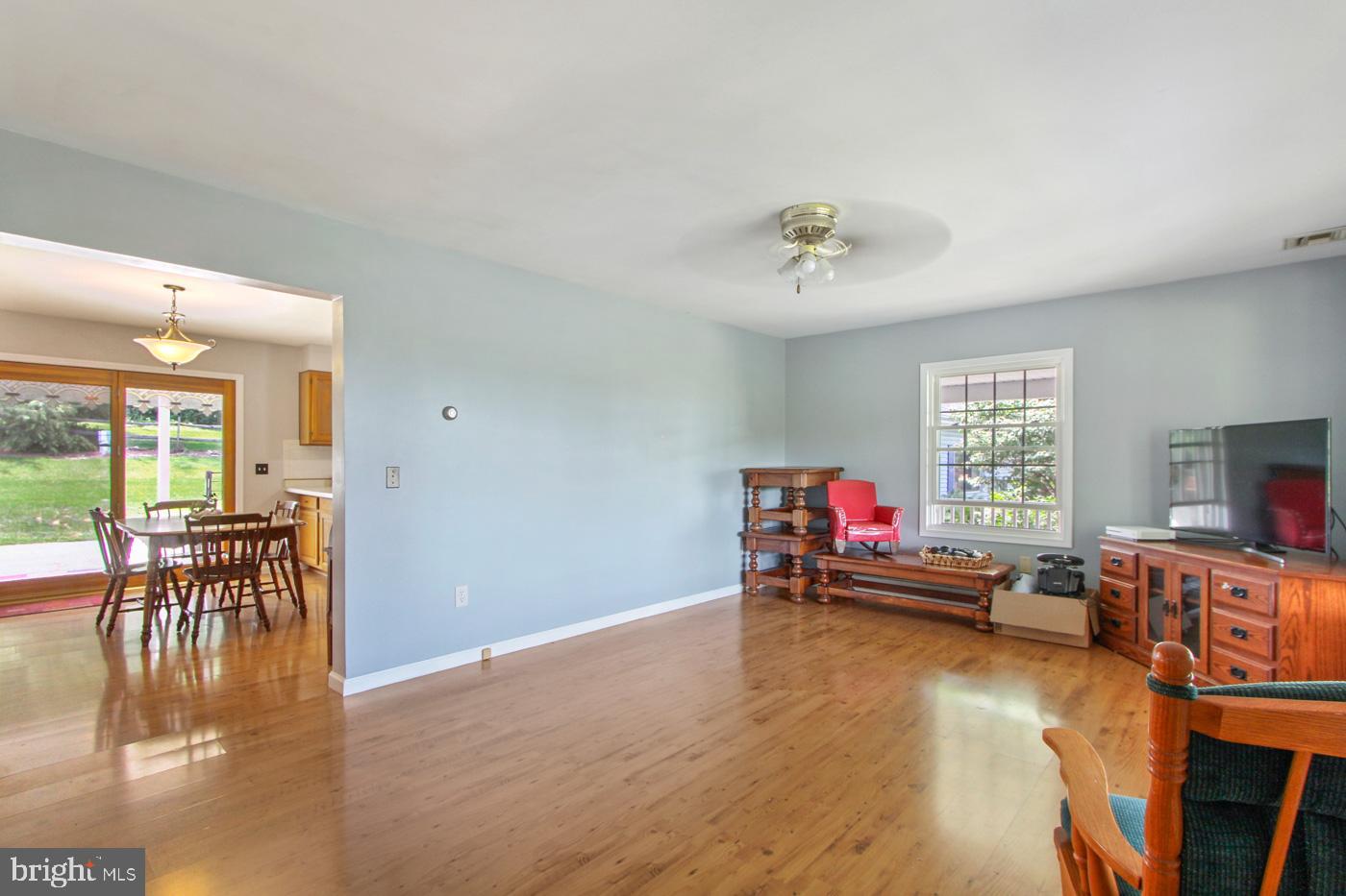 4850 Yorkana Road York, PA 17406 - Photo 10 of 36 Gallery Image 10