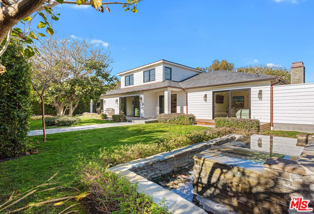 Undisclosed Address Malibu, CA 90265 - Photo 20 of 36