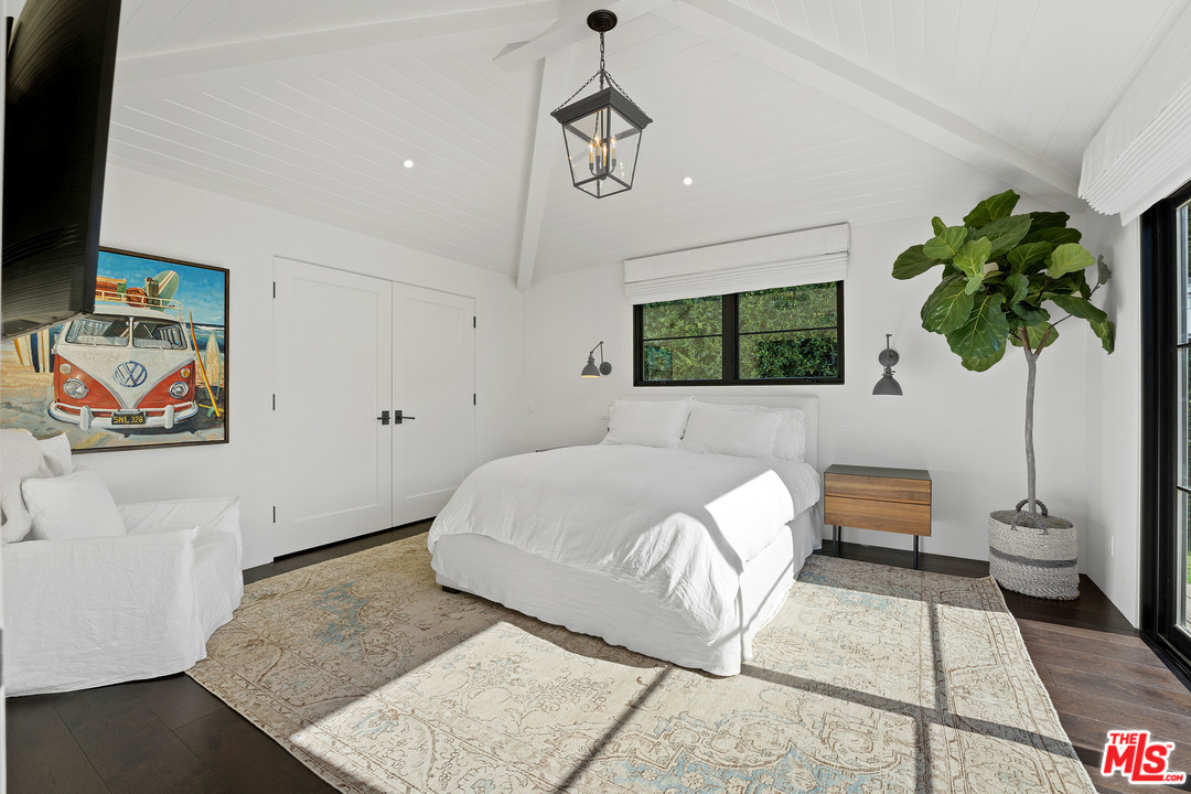 Undisclosed Address Malibu, CA 90265 - Photo 31 of 36