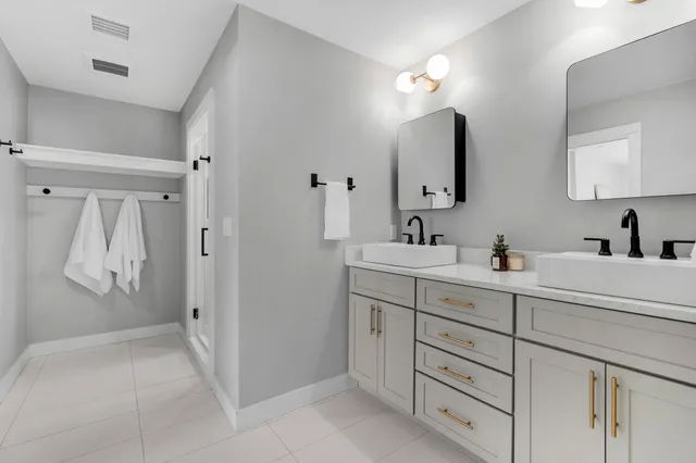 $995,000 | 21 Renee Road, Freeport, ME 04032