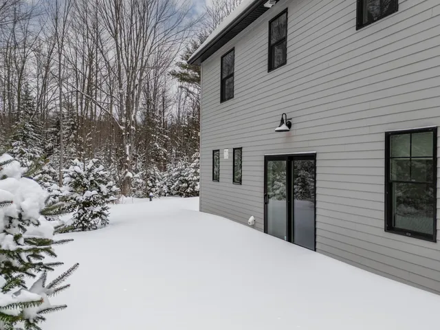 $995,000 | 21 Renee Road, Freeport, ME 04032