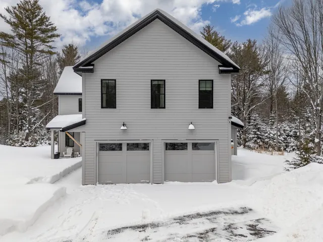 $995,000 | 21 Renee Road, Freeport, ME 04032