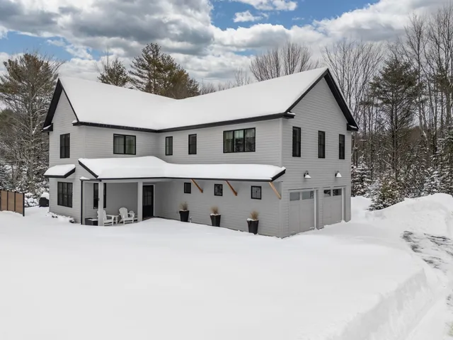 $995,000 | 21 Renee Road, Freeport, ME 04032