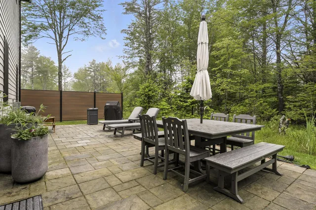 $995,000 | 21 Renee Road, Freeport, ME 04032