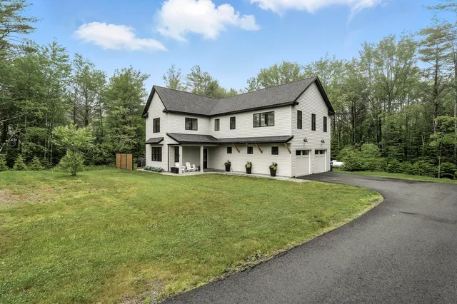 $995,000 | 21 Renee Road, Freeport, ME 04032