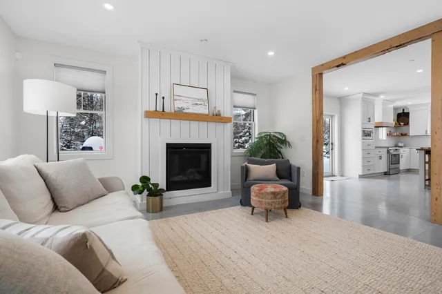 $995,000 | 21 Renee Road, Freeport, ME 04032