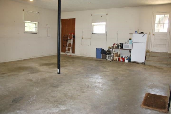 208 Hilltop Road Bowling Green, KY 42101 - Photo 28 of 39 Gallery Image 28