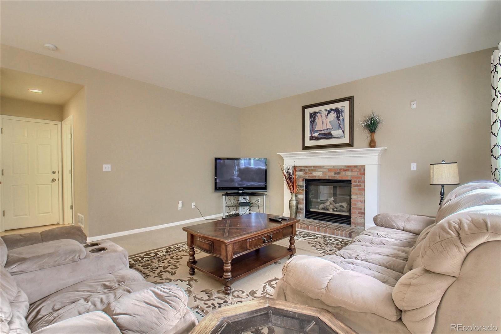 10273 South Rotherwood Circle Highlands Ranch, CO 80130 - Photo 4 of 33 Gallery Image 4