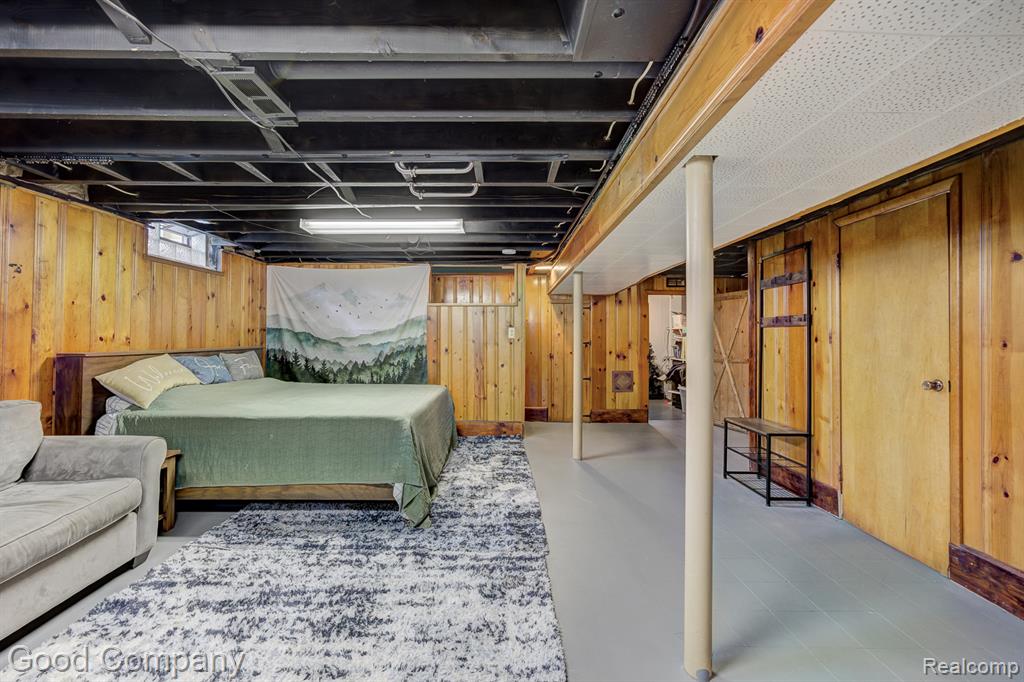 4217 Crooks Road Royal Oak, MI 48073 - Photo 34 of 50
