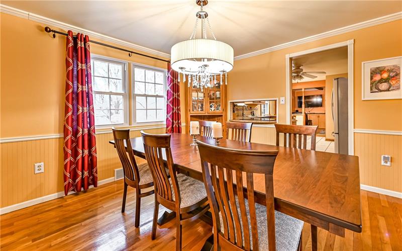 247 Shafer Road Coraopolis, PA 15108 - Photo 5 of 25 Gallery Image 5