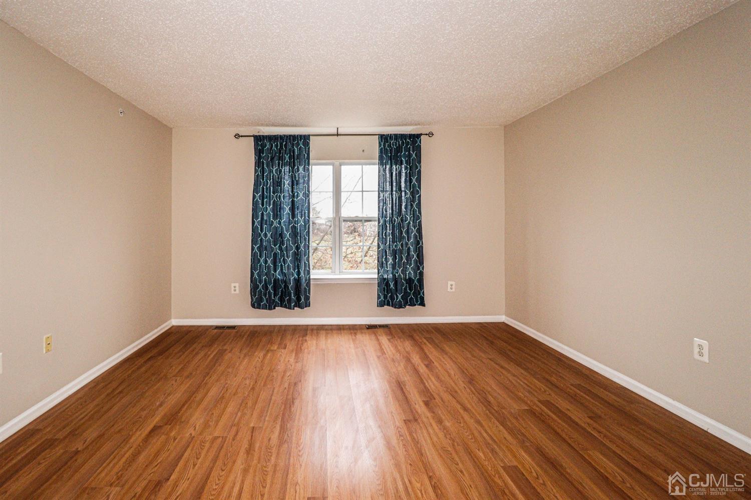 21 Prestwick Way Edison, NJ 08820 - Photo 18 of 31 Gallery Image 18
