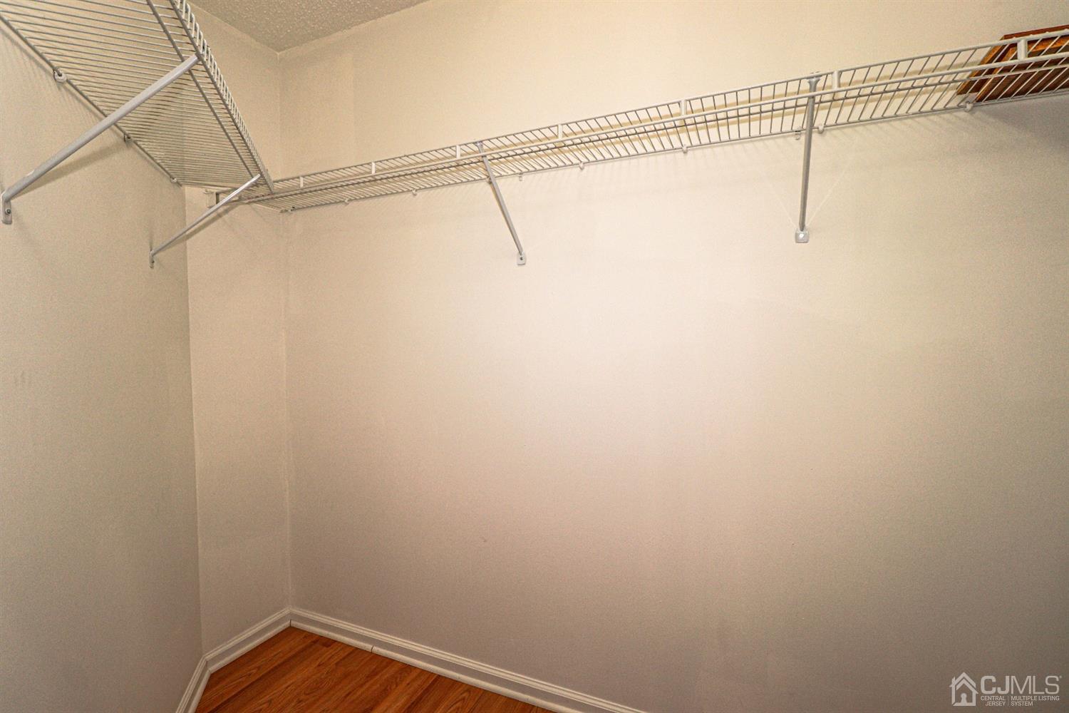 21 Prestwick Way Edison, NJ 08820 - Photo 20 of 31 Gallery Image 20