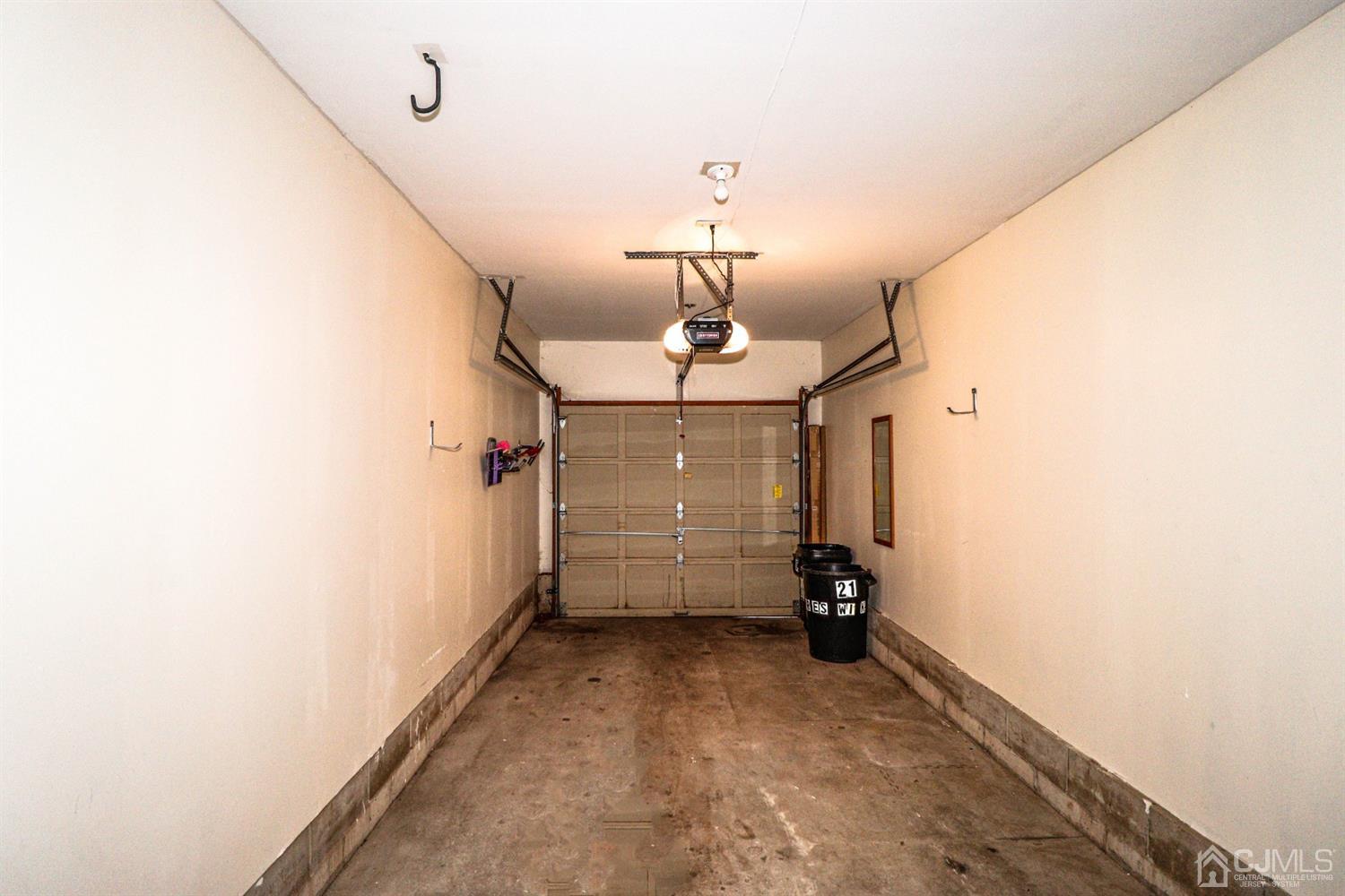 21 Prestwick Way Edison, NJ 08820 - Photo 29 of 31 Gallery Image 29