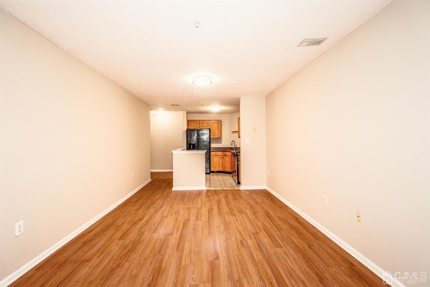 21 Prestwick Way Edison, NJ 08820 - Photo 9 of 31 Gallery Image 9
