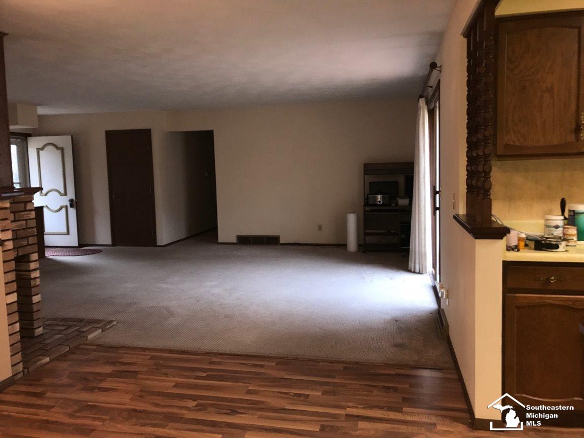 9823 Summerfield Road Temperance, MI 48182 - Photo 3 of 26