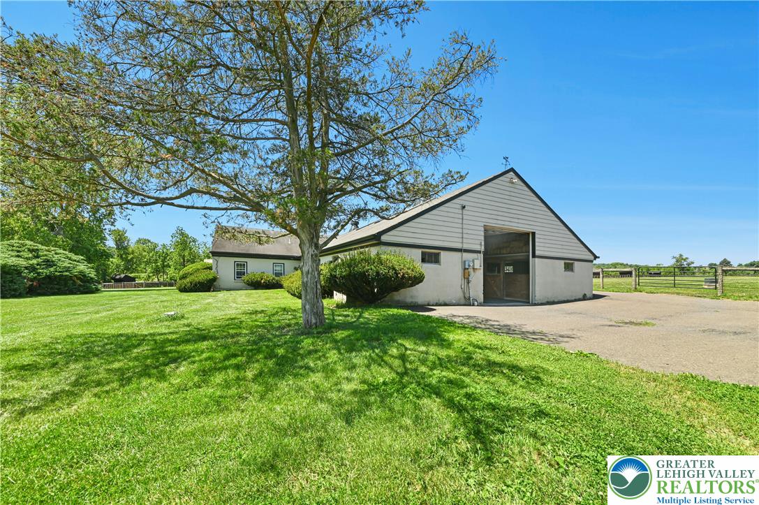 1194 Street Road Buckingham, PA 18938 - Photo 43 of 56