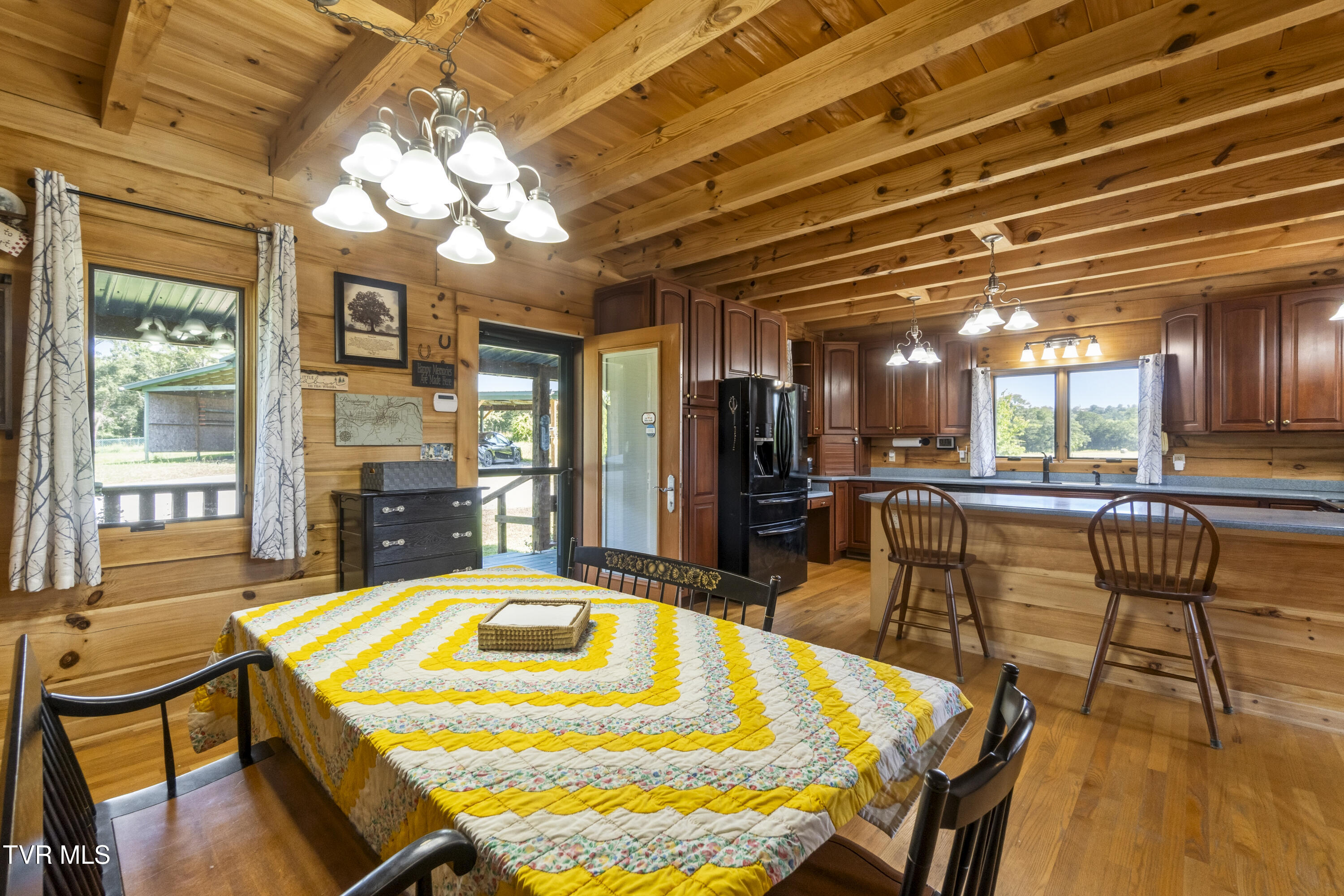 1600 Red Hill Road Greeneville, TN 37743 - Photo 19 of 73 Johnson Dining room and kitchenDSC05929