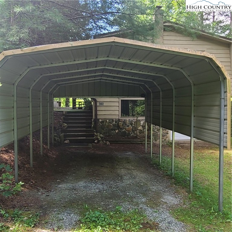 476 Will Perry Road Vilas, NC 28692 - Photo 3 of 41 Gallery Image 3