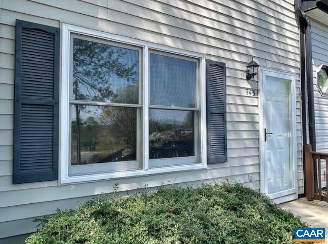 943 Rives Street Charlottesville, VA 22902 - Photo 2 of 19