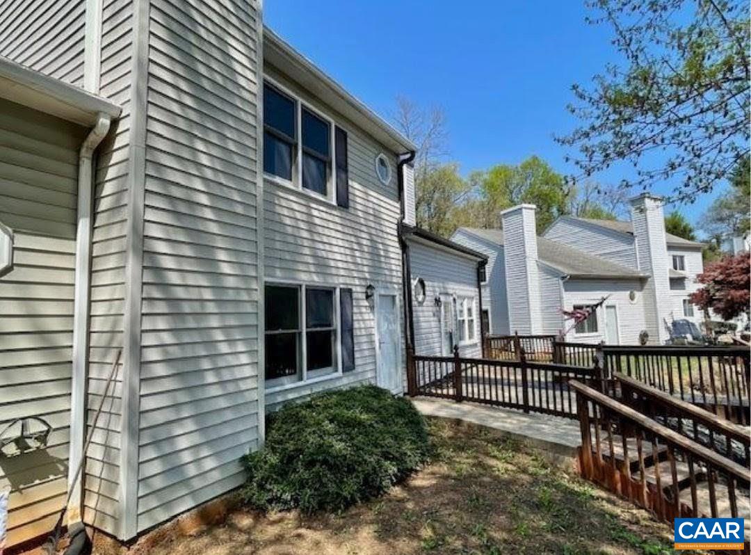 943 Rives Street Charlottesville, VA 22902 - Photo 3 of 19