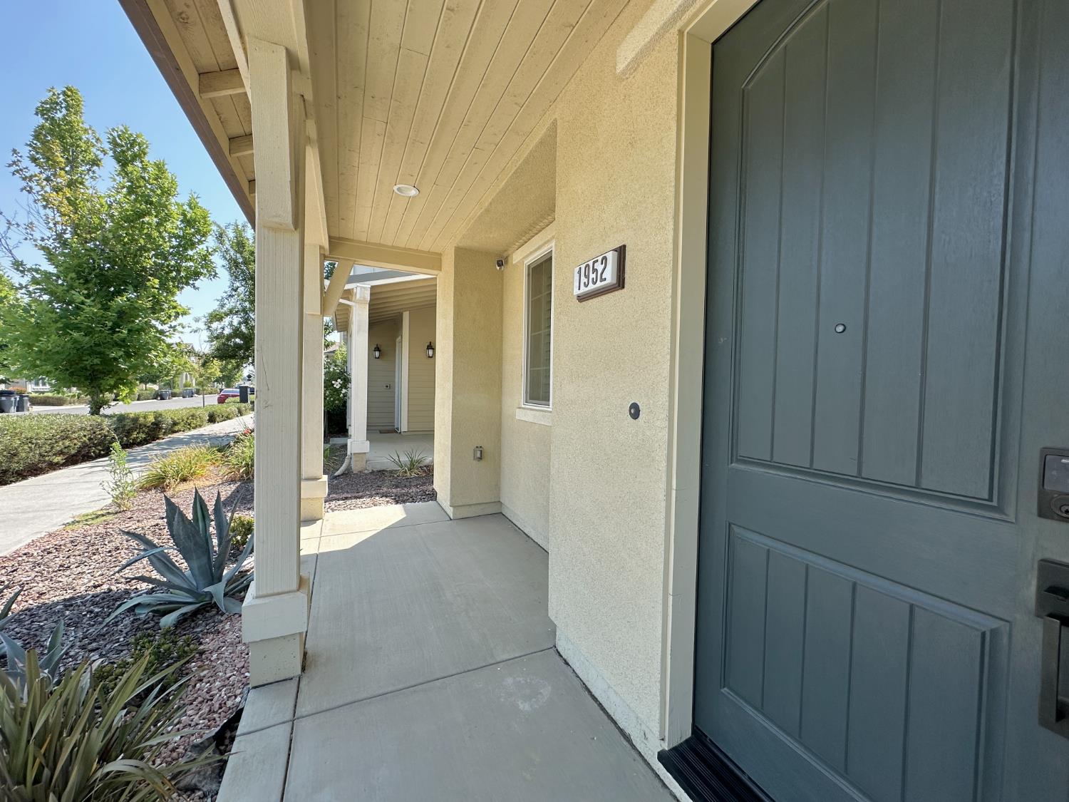 1952 Cannery Loop Davis, CA 95616 - Photo 8 of 32
