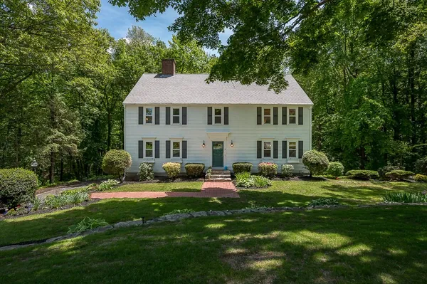 $1,090,000 | 9 Olde Meetinghouse Road, Westborough, MA 01581