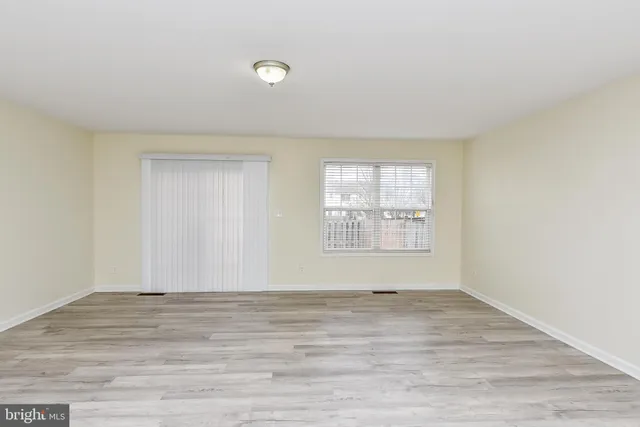 $2,150 | 24 Sanford Drive, Bunker Hill, WV 25413