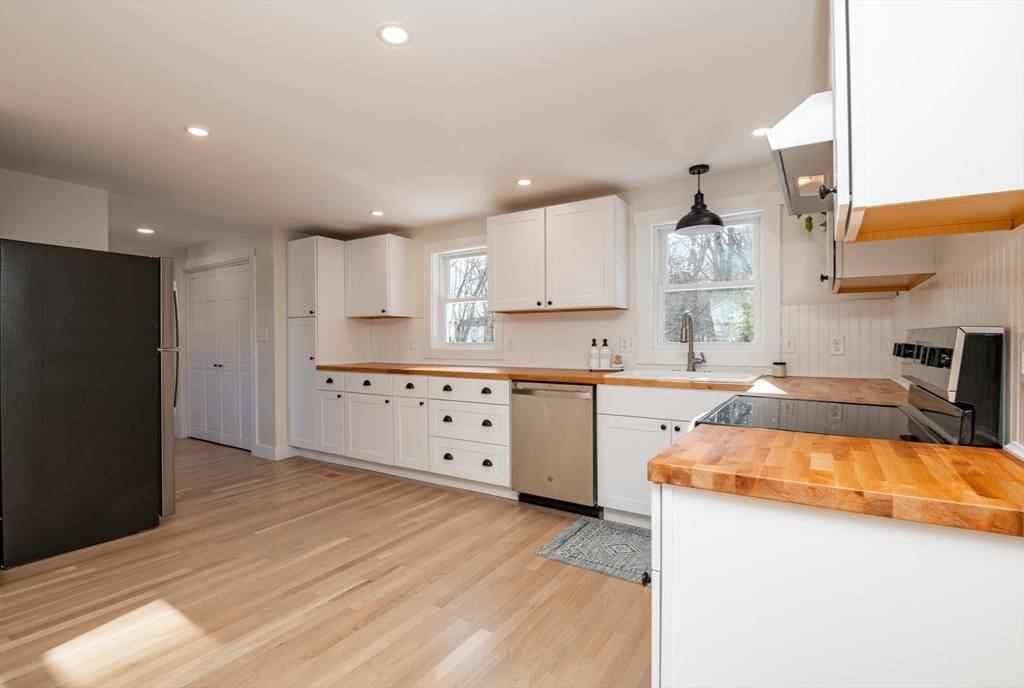 6 Allen Road Peabody, MA 01960 - Photo 15 of 32