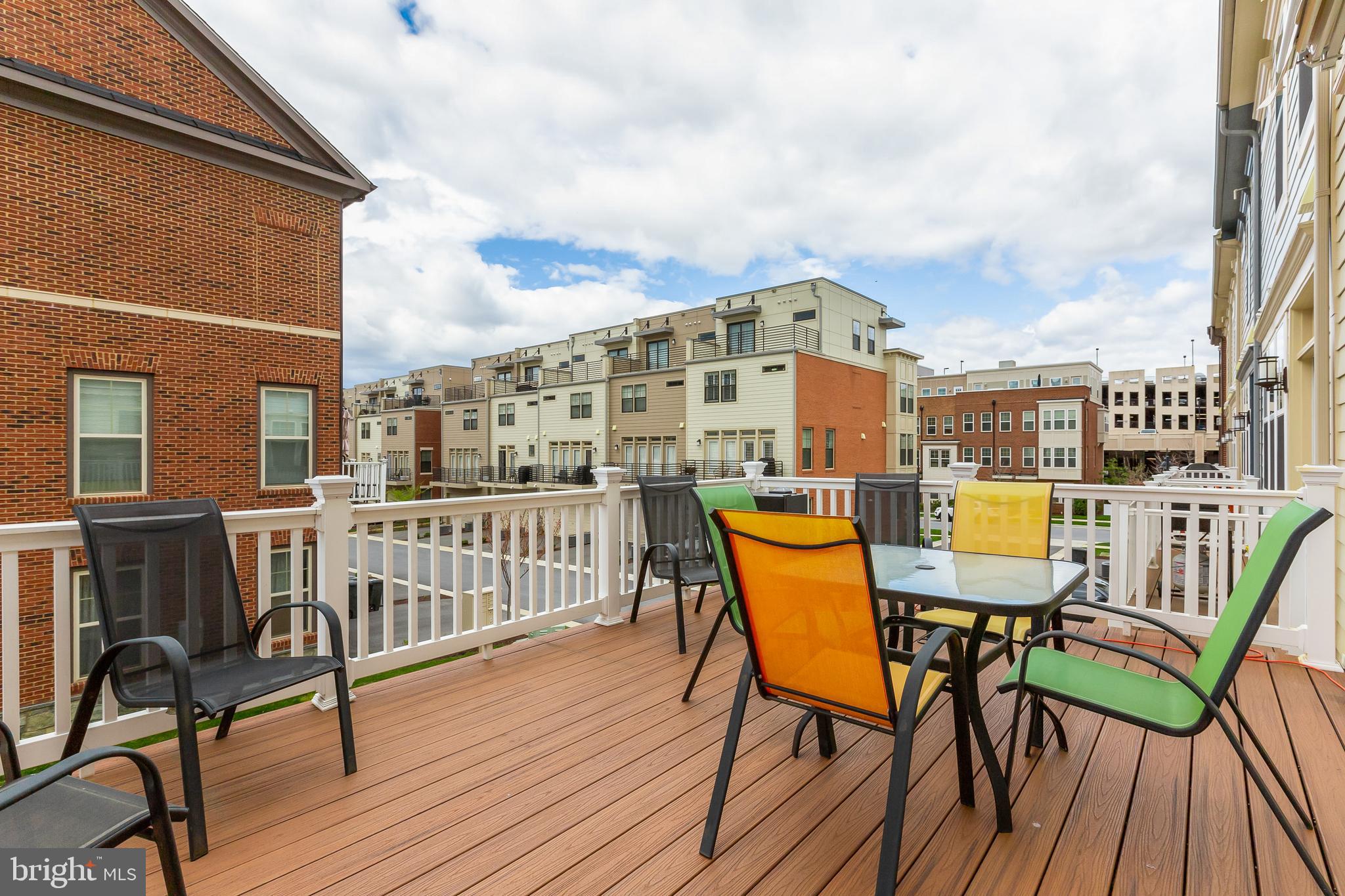 321 Hendrix Avenue Gaithersburg, MD 20878 - Photo 28 of 56 Main level Deck