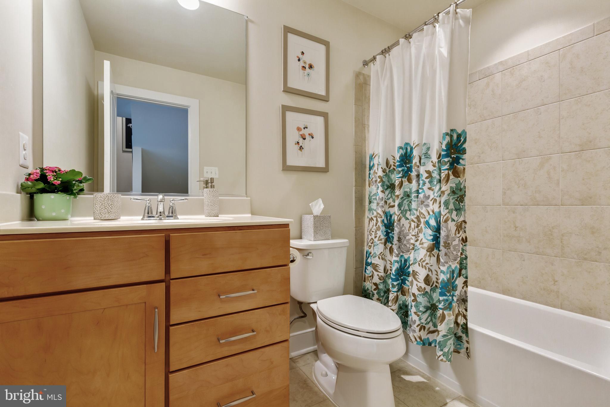 321 Hendrix Avenue Gaithersburg, MD 20878 - Photo 40 of 56 Hall full bath