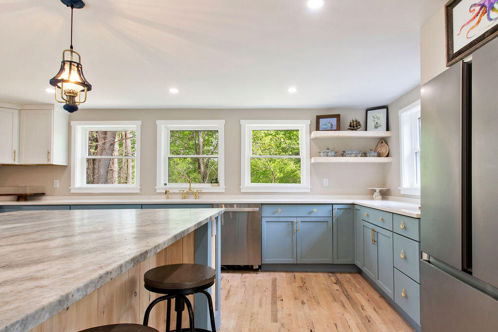 3 Bartlett Road Kittery, ME 03905 - Photo 15 of 70 Kitchen